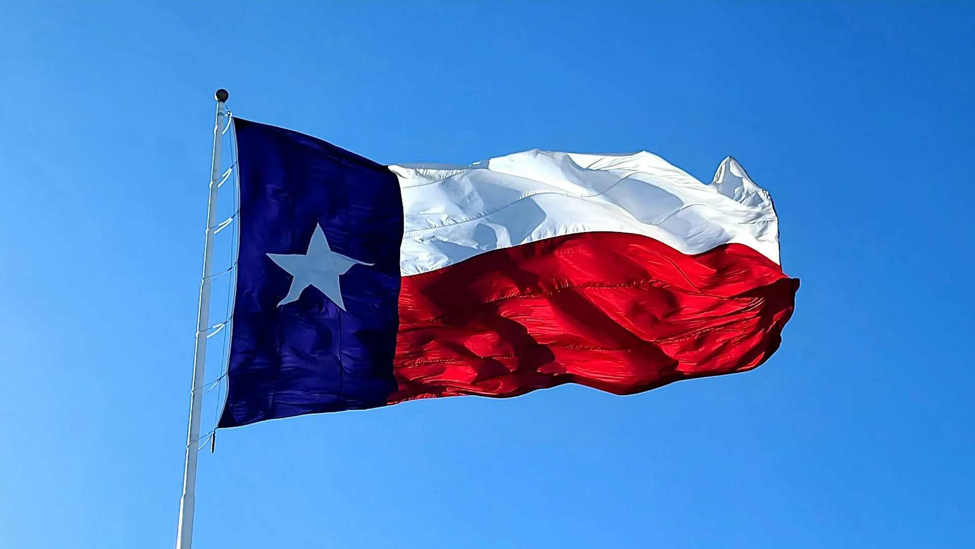 One Vote Away: Texas Advances Strategic Bitcoin Reserve Bill To Full House Vote