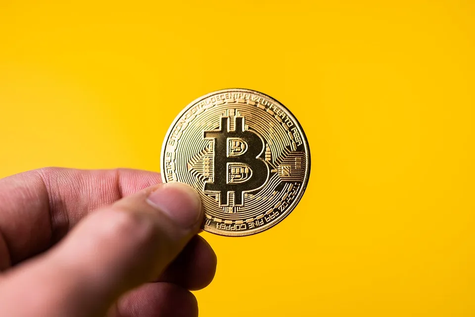 Bitcoin’s Setup Deepens — This Formation Could Shake Out The Crowd