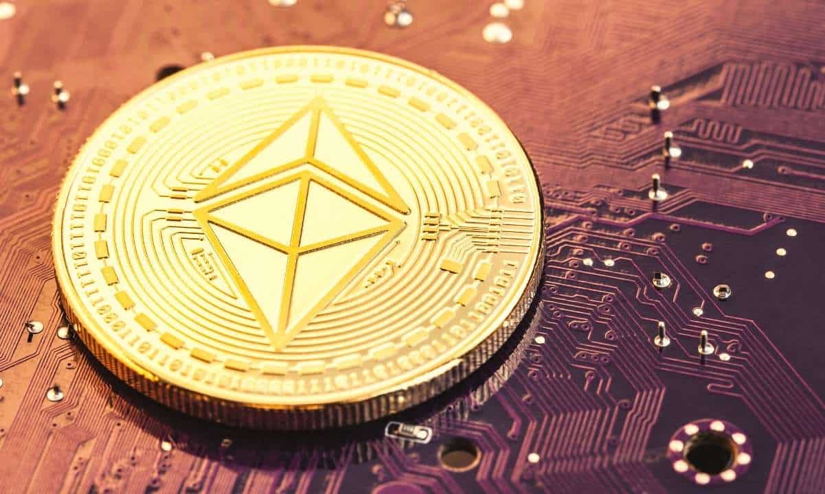 Profit-Taking Pushes Ethereum (ETH) Into Overheated State Near Key Resistance