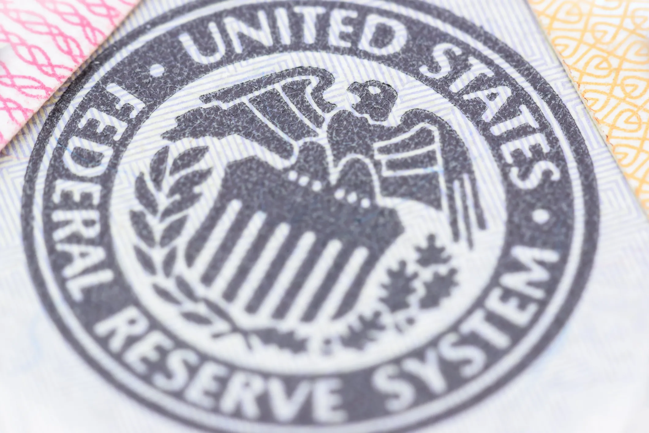 Expert Explains Why Fed Rate Cuts Are Not Imminent — Should Bitcoin Faithfuls Hold On?