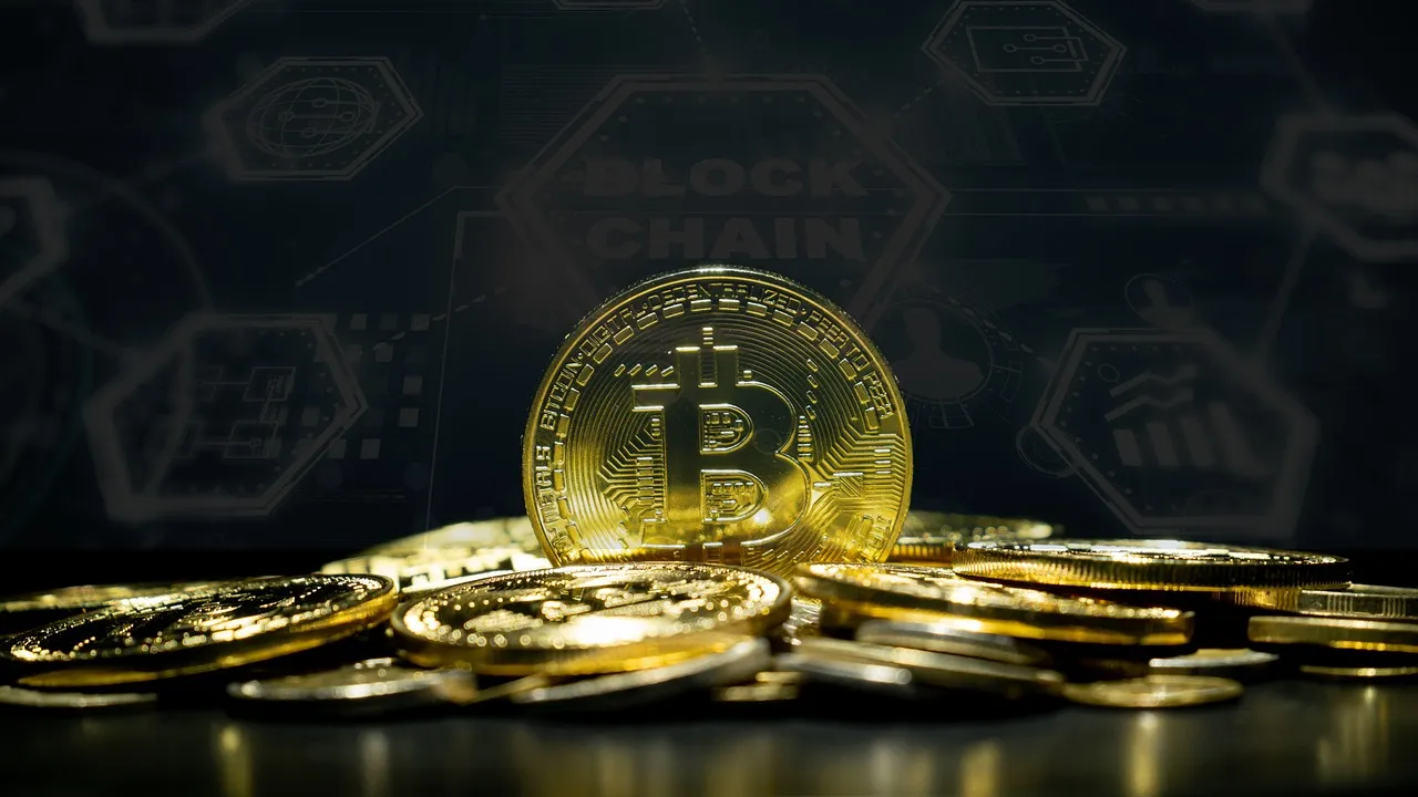 Bitcoin Whale Activity Heating Up As Big Investors Load Up On Long Positions